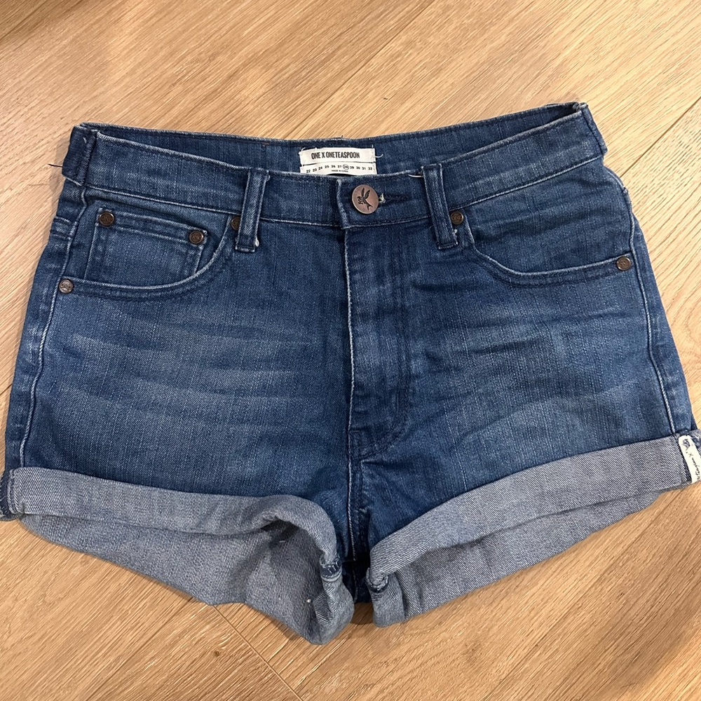 One by One Teaspoon denim shorts size 28; like new!